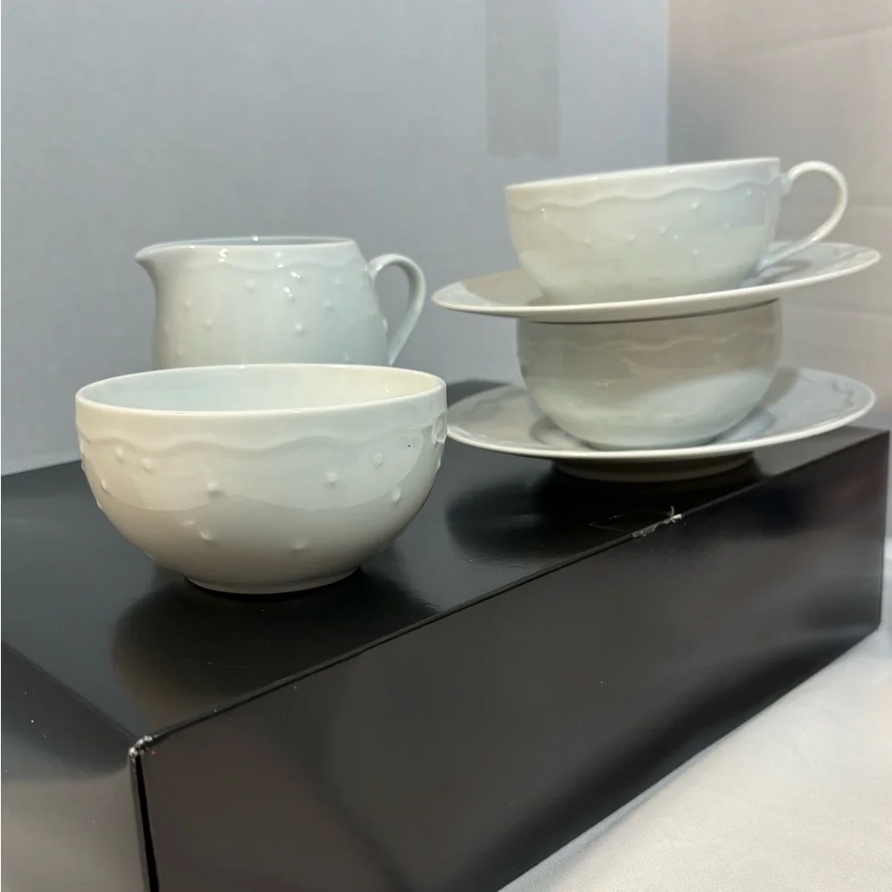 Crate & Barrel White Porcelain WATER MUSIC‎ 2 cups 2 saucers sugar bowl creamer